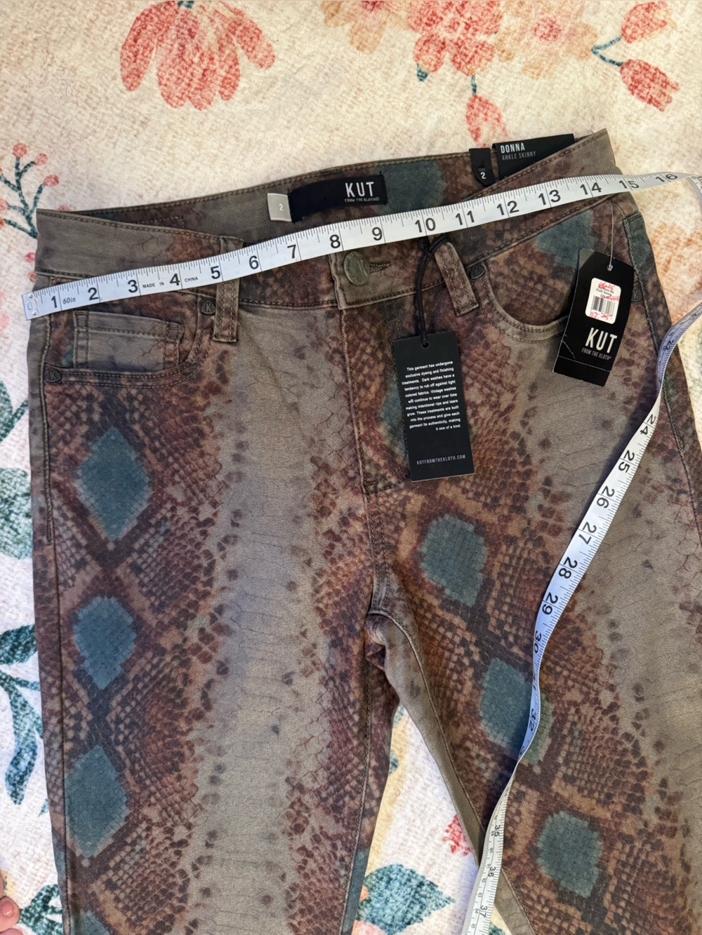 Kut from the Kloth Brown and Gray Snake-Print Skinny Jeans - Picture 5 of 10